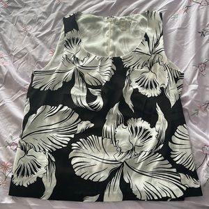 Dana Bachman- size L- white and black, great condition